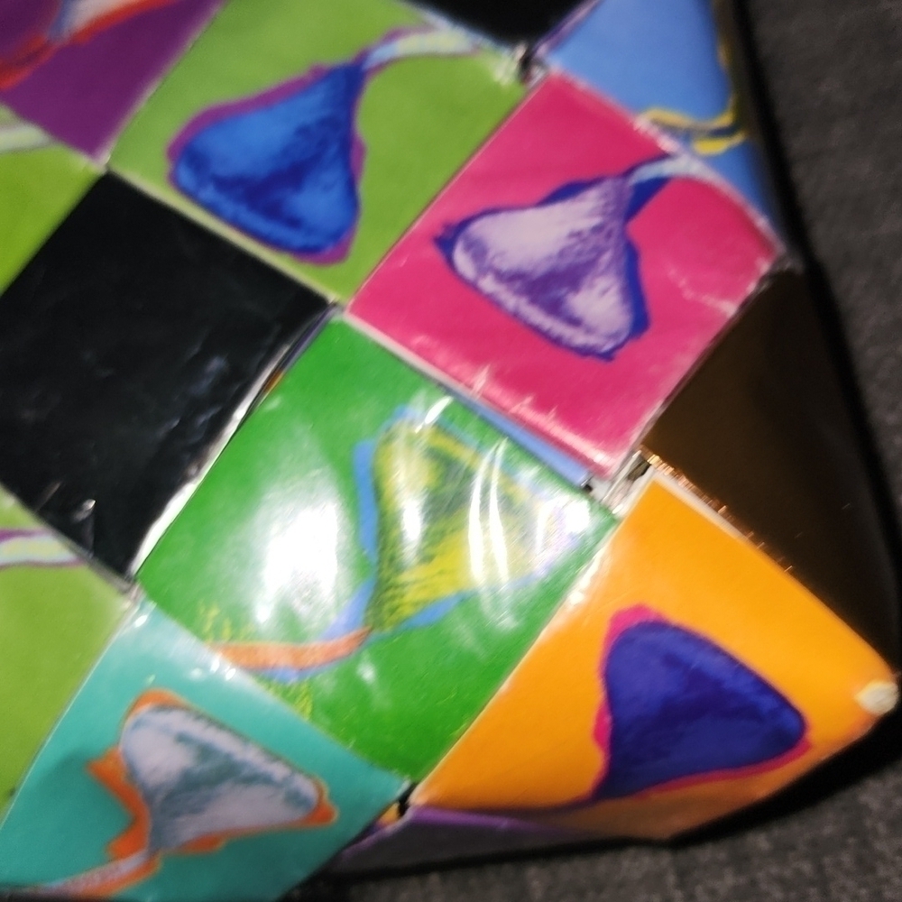 NWOT Homemade in Mexico by a kid. Kisses clutch - Picture 5 of 6
